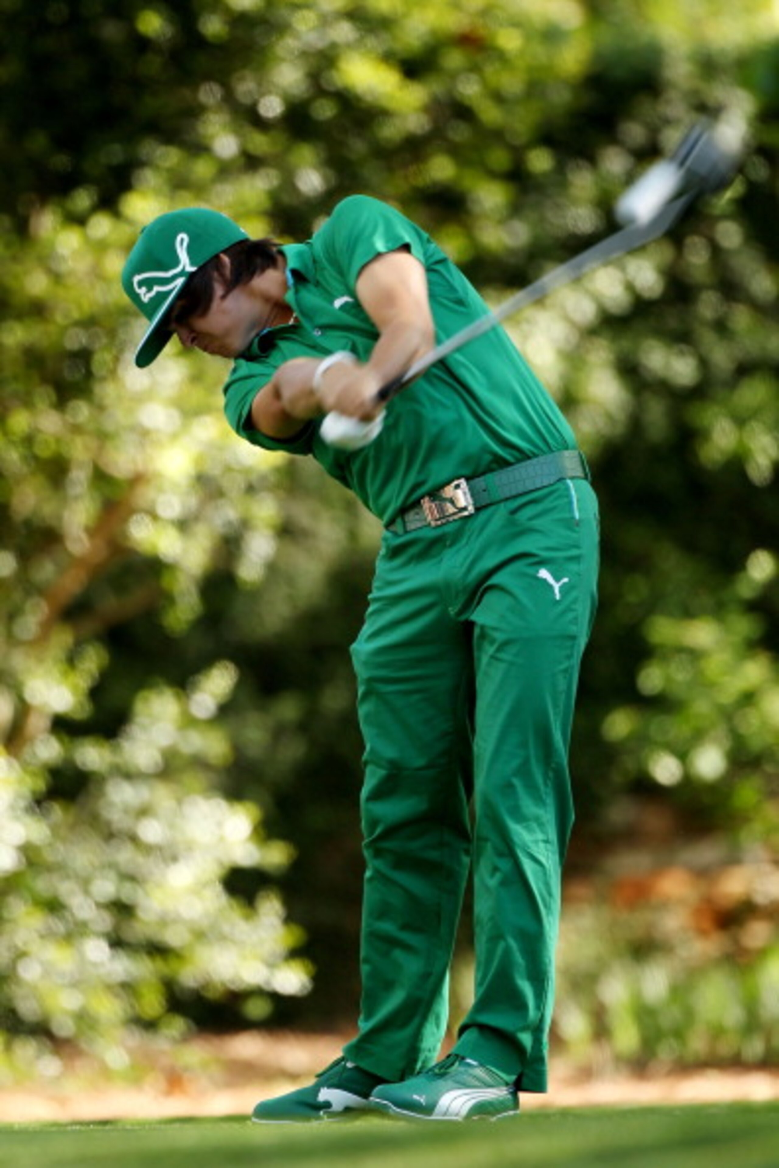 AUGUSTA, GA - APRIL 07:  Rickie Fowler hits his tee shot on the second tee during the first round of the 2011 Masters Tournament at Augusta National Golf Club on April 7, 2011 in Augusta, Georgia.  (Photo by Andrew Redington/Getty Images)