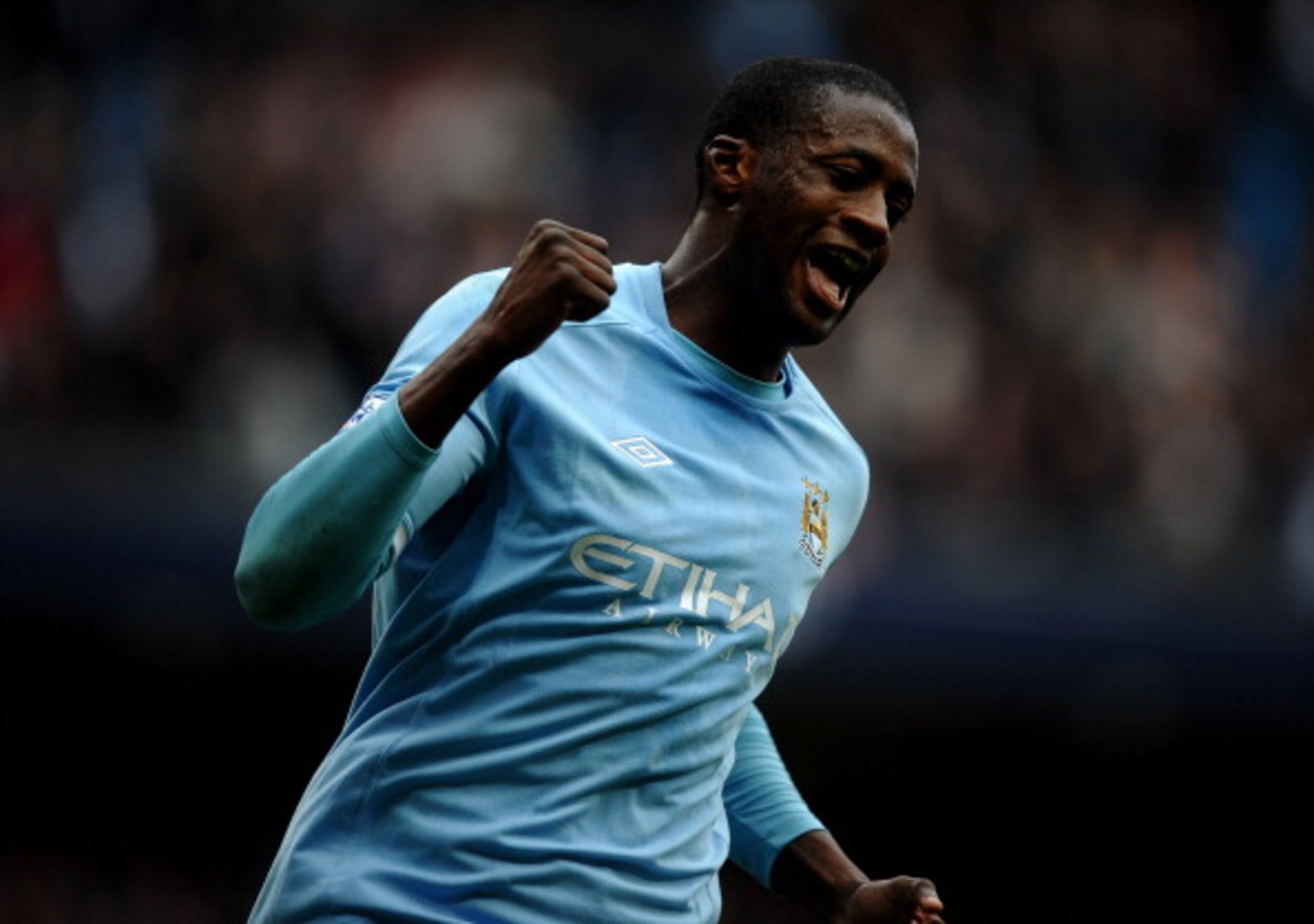 MANCHESTER, ENGLAND - APRIL 03: Yaya Toure of Manchester City celebrates scoring his team's fifth goal during the Barclays Premier League match between Manchester City and Sunderland at the City of Manchester Stadium on April 3, 2011 in Manchester, Engla MANCHESTER, ENGLAND - APRIL 03: Yaya Toure of Manchester City celebrates scoring his team's fifth goal during the Barclays Premier League match between Manchester City and Sunderland at the City of Manchester Stadium on April 3, 2011 in Manchester, Engla
