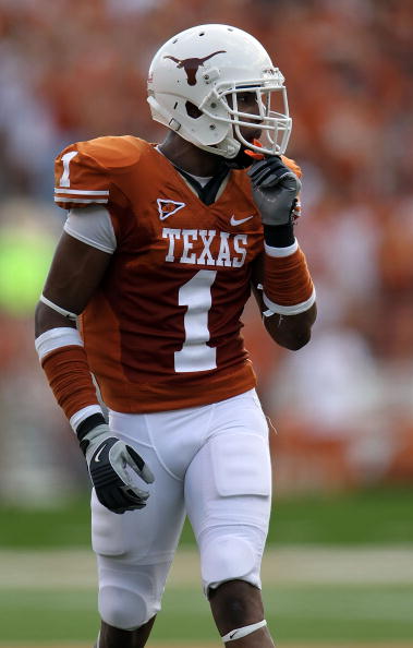 AUSTIN, TX - SEPTEMBER 25:  Wide receiver Mike Davis #1 of the Texas Longhorns at Darrell K Royal-Texas Memorial Stadium on September 25, 2010 in Austin, Texas.  (Photo by Ronald Martinez/Getty Images)