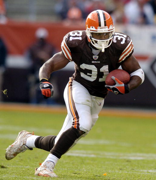 CLEVELAND - DECEMBER 5:  William Green #31 of the Cleveland Browns carries the ball during a game against the New England Patriots at Cleveland Browns Stadium on December 5, 2004 in Cleveland, Ohio.  The Patriots defeated the Browns 42-15.  (Photo by Davi