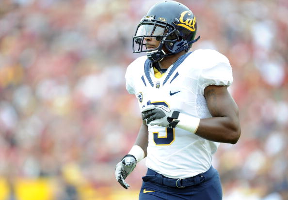 LOS ANGELES, CA - OCTOBER 16:  Jeremy Ross #3 of the California Golden Bears lines up against the USC Trojans at Los Angeles Memorial Coliseum on October 16, 2010 in Los Angeles, California.  (Photo by Harry How/Getty Images)
