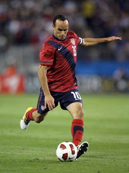 NASHVILLE, TN - MARCH 29: Landon Donovan #10 of the United States controls the ball during an international friendly match against Paraguay at LP Field on March 29, 2011 in Nashville, Tennessee.  (Photo by Andy Lyons/Getty Images)