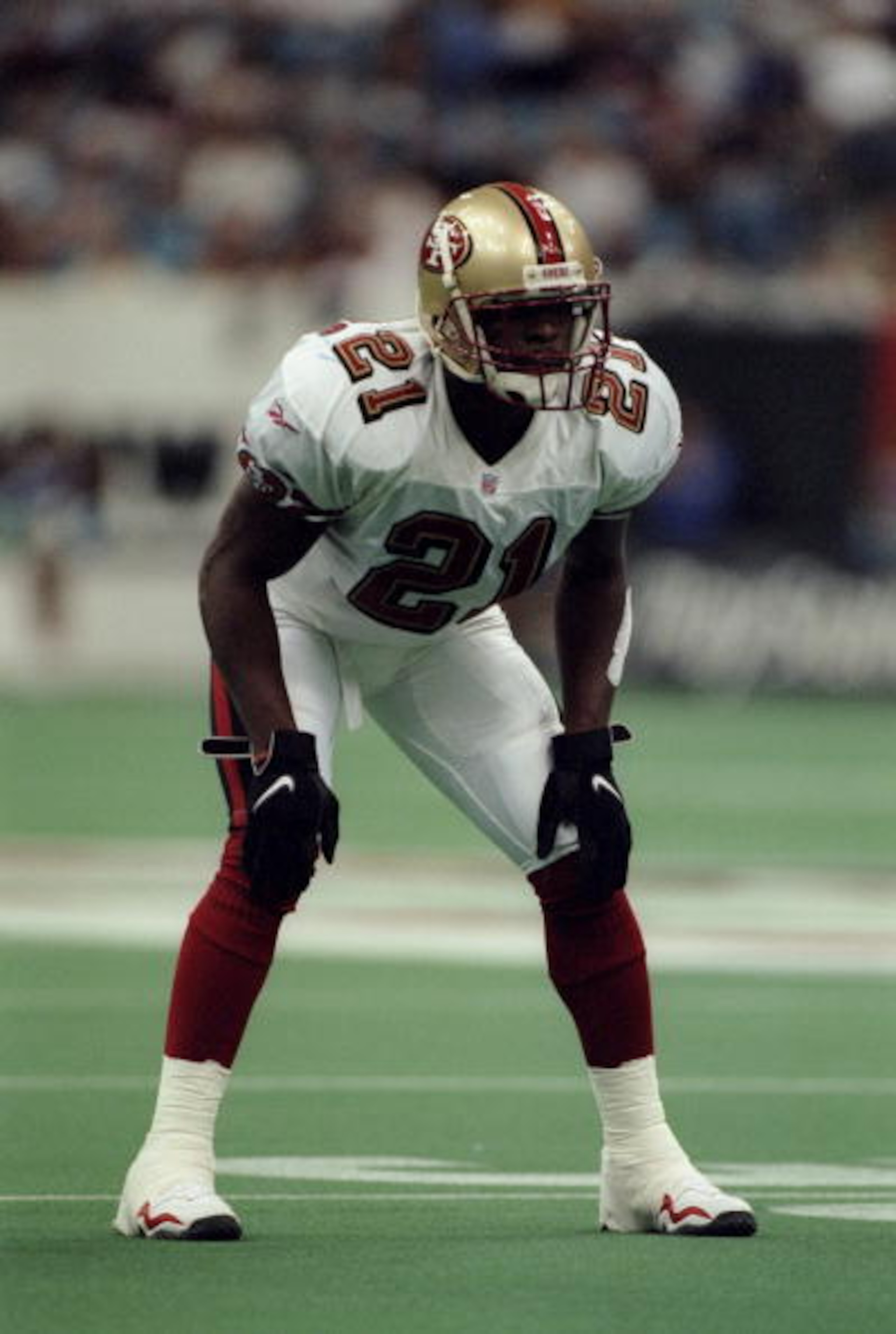 15 Aug 1998:  Cornerback R. W. McQuarters #21 of the San Francisco 49ers in action during the American Bowl Game against the Seattle Seahawks at the B. C. Place in Vancouver, B. C., Canada. The 49ers defeated the Seahawks 24-21. Mandatory Credit: Otto Gre