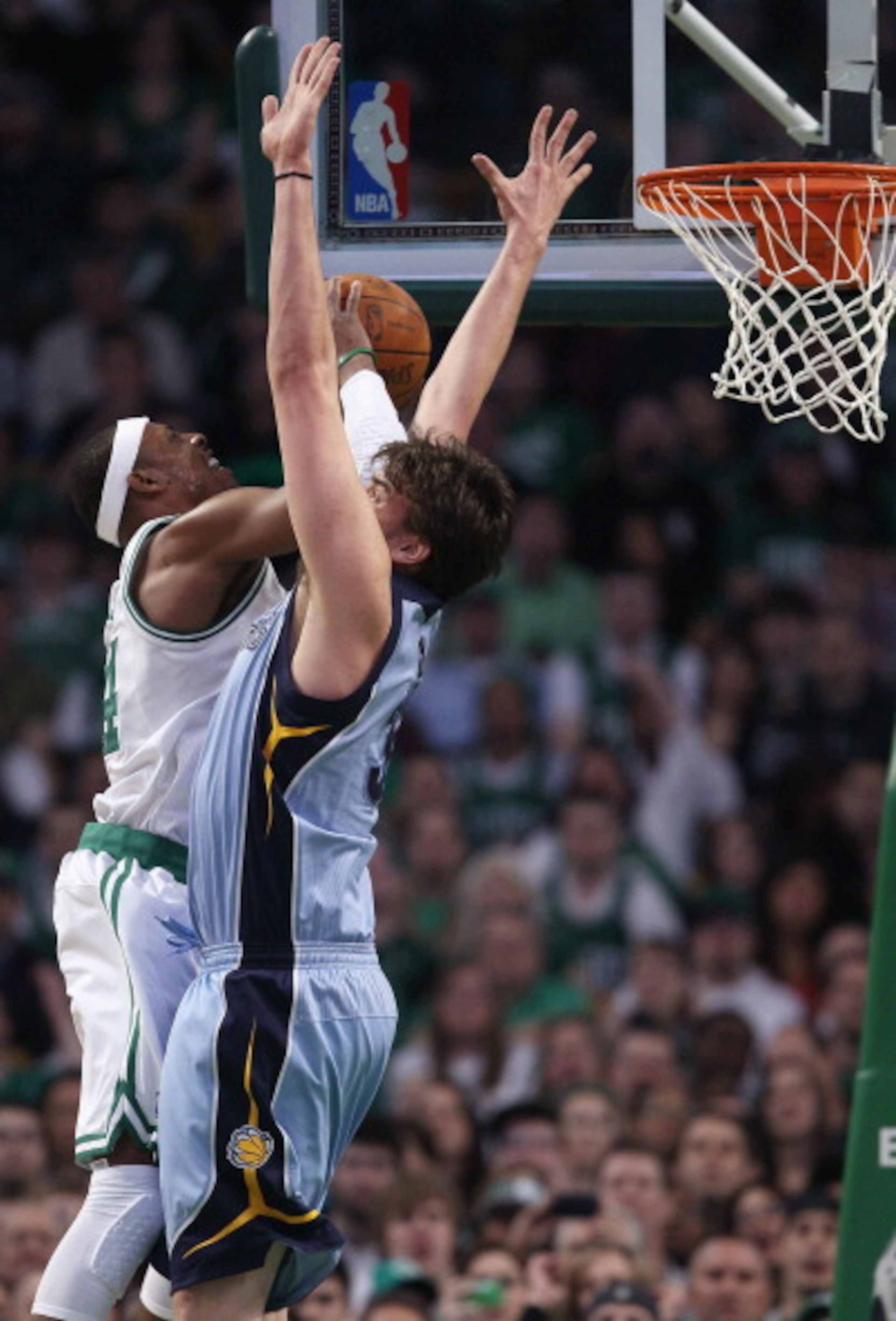 BOSTON, MA - MARCH 23:  Paul Pierce #34 of the Boston Celtics takes a shot as Marc Gasol #33 of the Memphis Grizzlies defends on March 23, 2011 at the TD Garden in Boston, Massachusetts.  NOTE TO USER: User expressly acknowledges and agrees that, by downl