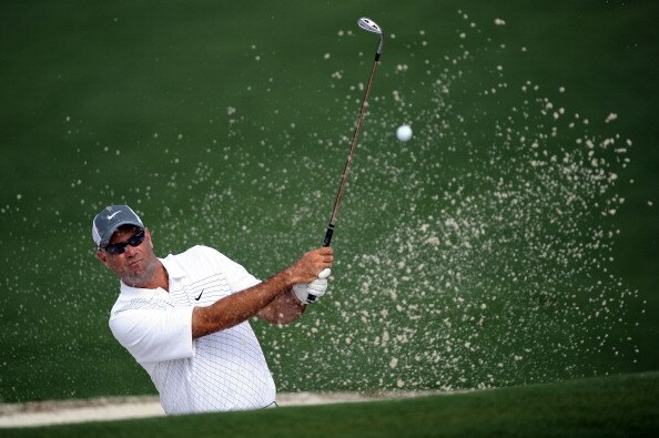 AUGUSTA, GA - APRIL 08:  Stewart Cink hits a bunker shot on the second hole during the second round of the 2011 Masters Tournament at Augusta National Golf Club on April 8, 2011 in Augusta, Georgia.  (Photo by Harry How/Getty Images)