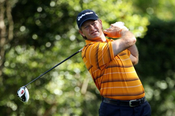 AUGUSTA, GA - APRIL 07:  Retief Goosen of South Africa hits his tee shot on the second hole during the first round of the 2011 Masters Tournament at Augusta National Golf Club on April 7, 2011 in Augusta, Georgia.  (Photo by Andrew Redington/Getty Images)
