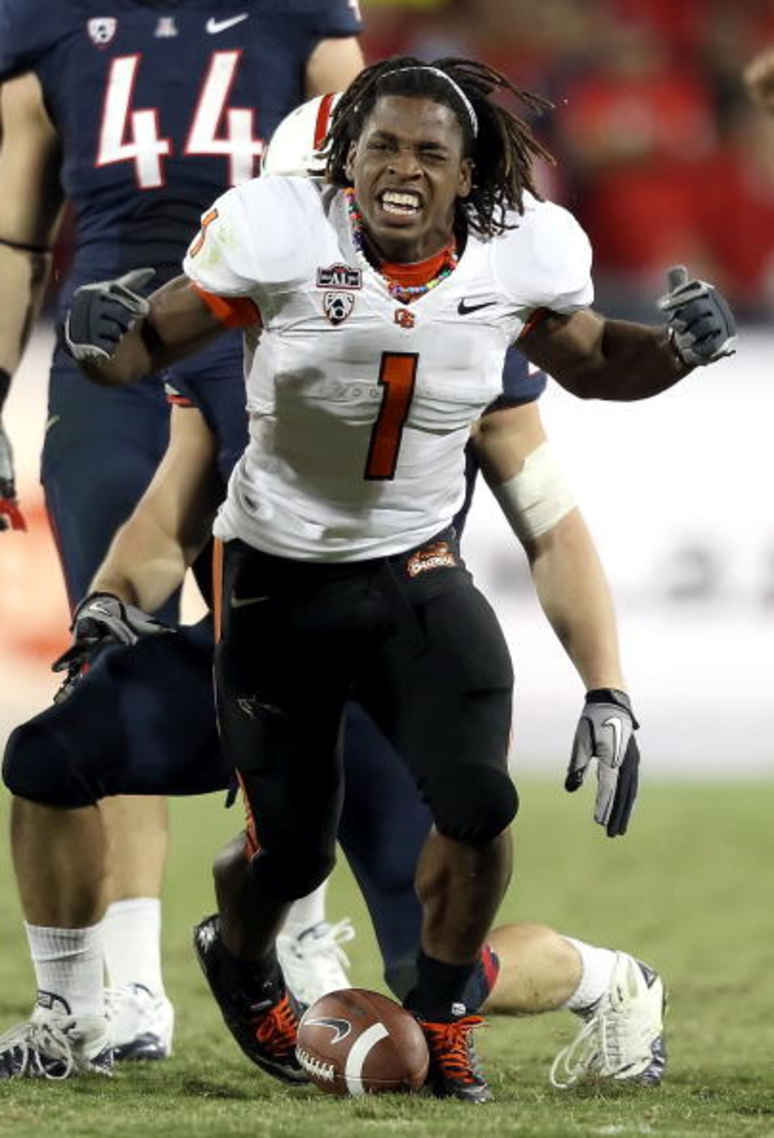 TUCSON, AZ - OCTOBER 09:  Runningback Jacquizz Rodgers #1 of the Oregon State Beavers reacts after a 6 yard rush during the fourth quarter of the college football game against the Arizona Wildcats at Arizona Stadium on October 9, 2010 in Tucson, Arizona.