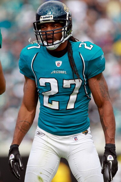 JACKSONVILLE, FL - DECEMBER 12:  Rashean Mathis  #27 of the Jacksonville Jaguars checks over the offense during the game against the Oakland Raiders at EverBank Field on December 12, 2010 in Jacksonville, Florida.  (Photo by Sam Greenwood/Getty Images)