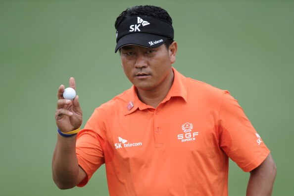 AUGUSTA, GA - APRIL 08:  K.J. Choi of South Korea waves to the gallery on the second hole during the second round of the 2011 Masters Tournament at Augusta National Golf Club on April 8, 2011 in Augusta, Georgia.  (Photo by Harry How/Getty Images)
