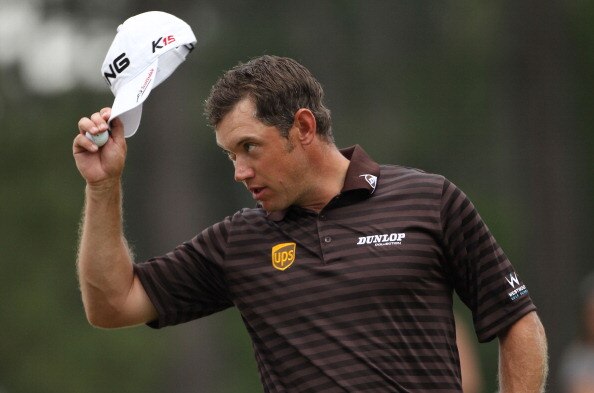 AUGUSTA, GA - APRIL 08:  Lee Westwood of England tips his cap on the 18th green during the second round of the 2011 Masters Tournament at Augusta National Golf Club on April 8, 2011 in Augusta, Georgia.  (Photo by Andrew Redington/Getty Images)