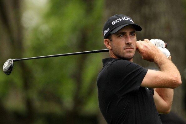 AUGUSTA, GA - APRIL 08:  Geoff Ogilvy of Australia   hits his tee shot on the second hole during the second round of the 2011 Masters Tournament at Augusta National Golf Club on April 8, 2011 in Augusta, Georgia.  (Photo by Andrew Redington/Getty Images)