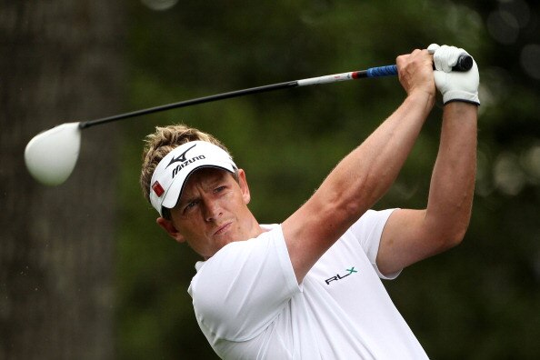 AUGUSTA, GA - APRIL 08:  Luke Donald of England hits his tee shot on the second hole during the second round of the 2011 Masters Tournament at Augusta National Golf Club on April 8, 2011 in Augusta, Georgia.  (Photo by Andrew Redington/Getty Images)