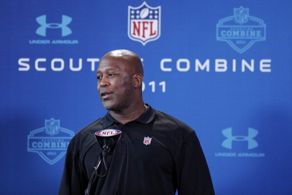 INDIANAPOLIS, IN - FEBRUARY 25: Chicago Bears head coach Lovie Smith answers questions during a media session at the 2011 NFL Scouting Combine at Lucas Oil Stadium on February 25, 2011 in Indianapolis, Indiana. (Photo by Joe Robbins/Getty Images)