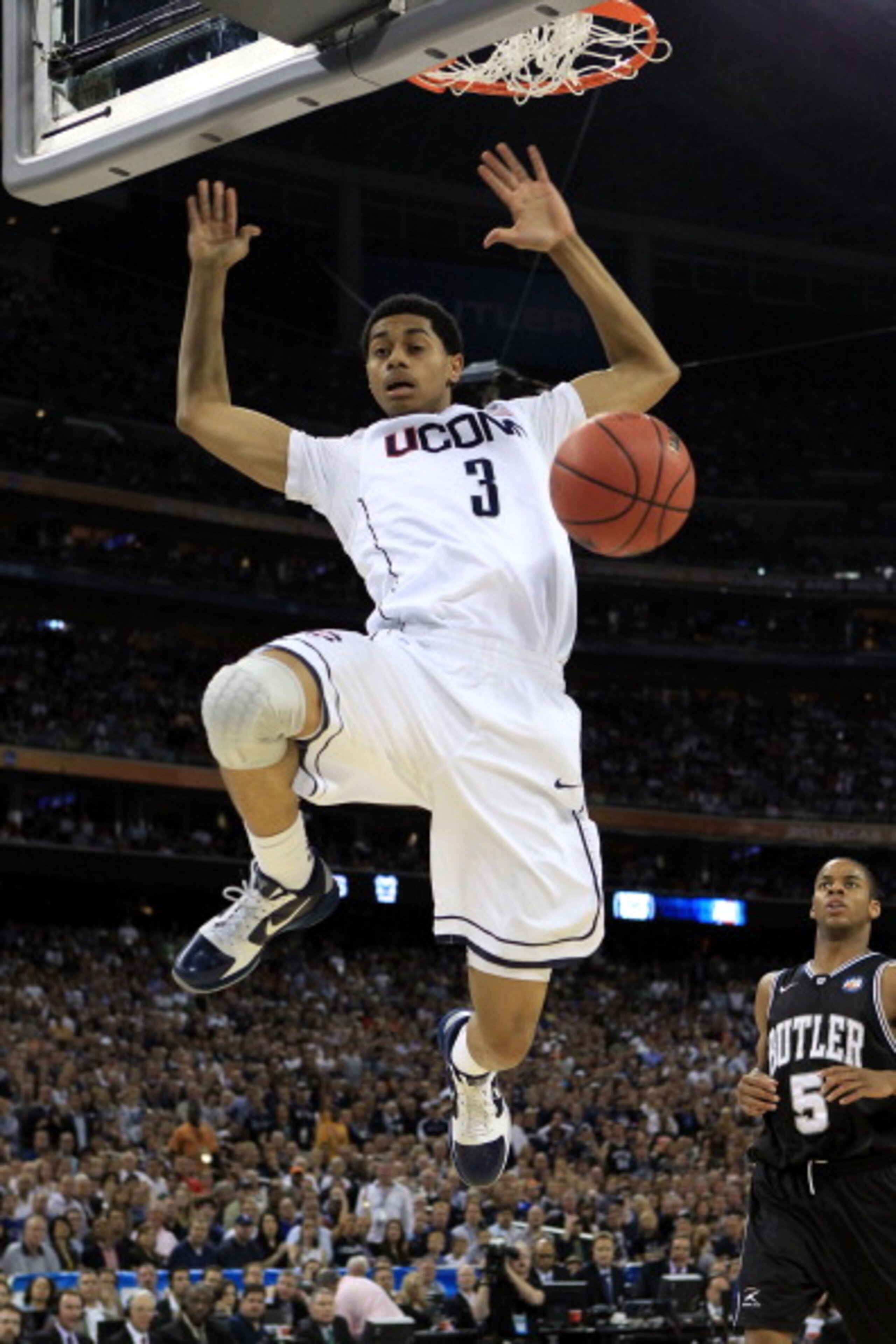 HOUSTON, TX - APRIL 04: Jeremy Lamb #3 of the Connecticut Huskies dunks the ball against the Butler Bulldogs during the National Championship Game of the 2011 NCAA Division I Men's Basketball Tournament at Reliant Stadium on April 4, 2011 in Houston, Tex HOUSTON, TX - APRIL 04: Jeremy Lamb #3 of the Connecticut Huskies dunks the ball against the Butler Bulldogs during the National Championship Game of the 2011 NCAA Division I Men's Basketball Tournament at Reliant Stadium on April 4, 2011 in Houston, Tex
