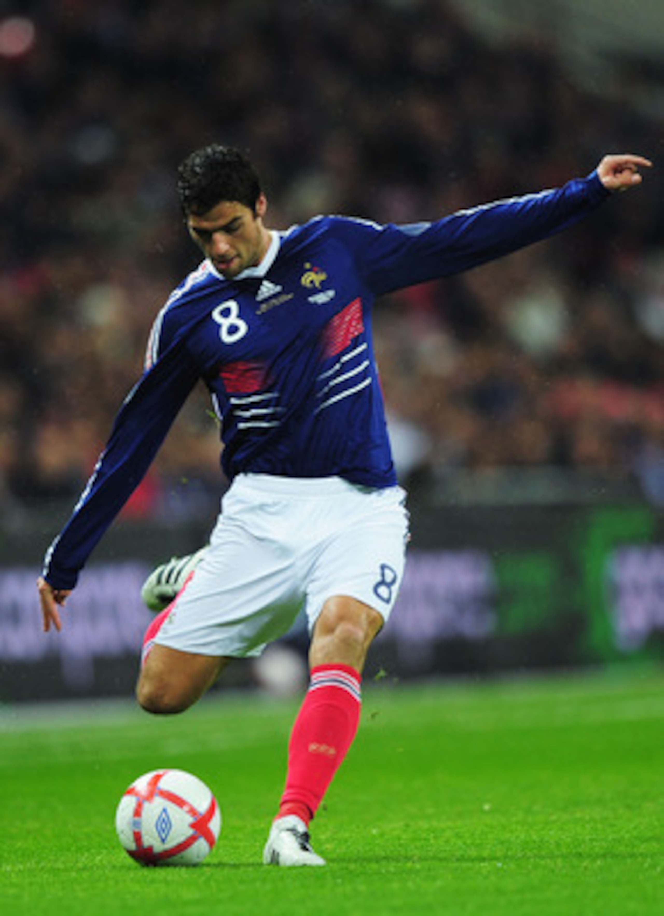 LONDON, ENGLAND - NOVEMBER 17:  Yoann Gourcuff of France in action during the international friendly match between England and France at Wembley Stadium on November 17, 2010 in London, England.  (Photo by Shaun Botterill/Getty Images)