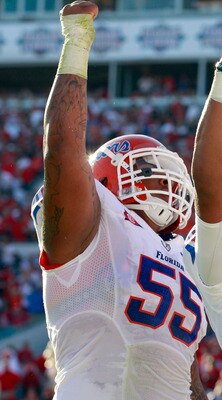 JACKSONVILLE, FL - OCTOBER 30:  Jordan Reed #11 and Mike Pouncey #55 of the Florida Gators celebrate a touchdown during the game against the Georgia Bulldogs at EverBank Field on October 30, 2010 in Jacksonville, Florida.  (Photo by Sam Greenwood/Getty Im