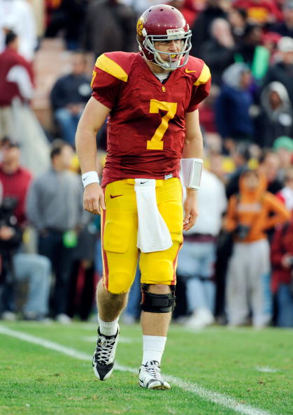 LOS ANGELES, CA - DECEMBER 05:  Quarterback Matt Barkley #7 of the USC Trojans reacts after throwing an incomplete pass on a fourth down against of the Arizona Wildcats during the NCAA college football game at the Los Angeles Coliseum on December 5, 2009
