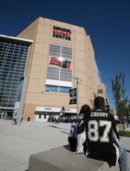 PITTSBURGH - OCTOBER 07: Pittsburgh Penguins fans wait for game time prior to the arena opening game against the Philadelphia Flyers at the Consol Energy Center on October 7, 2010 in Pittsburgh, Pennsylvania.  (Photo by Bruce Bennett/Getty Images)