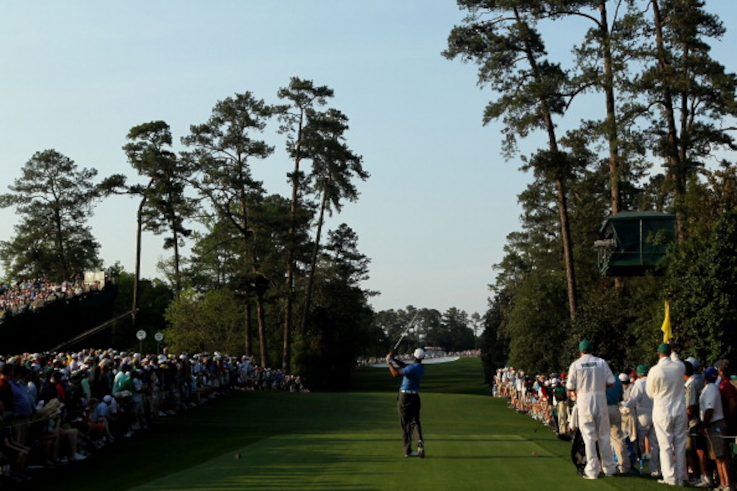 AUGUSTA, GA - APRIL 09:  Tiger Woods hits his tee shot on the 18th hole during the third round of the 2011 Masters Tournament at Augusta National Golf Club on April 9, 2011 in Augusta, Georgia.  (Photo by Jamie Squire/Getty Images)
