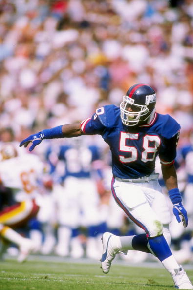 2 Oct 1988:  Linebacker Carl Banks of the New York Giants in action during a game against the Washington Redskins at RFK Stadium in Washington, D.C.  The Giants won the game 24-23. Mandatory Credit: Allen Steele  /Allsport