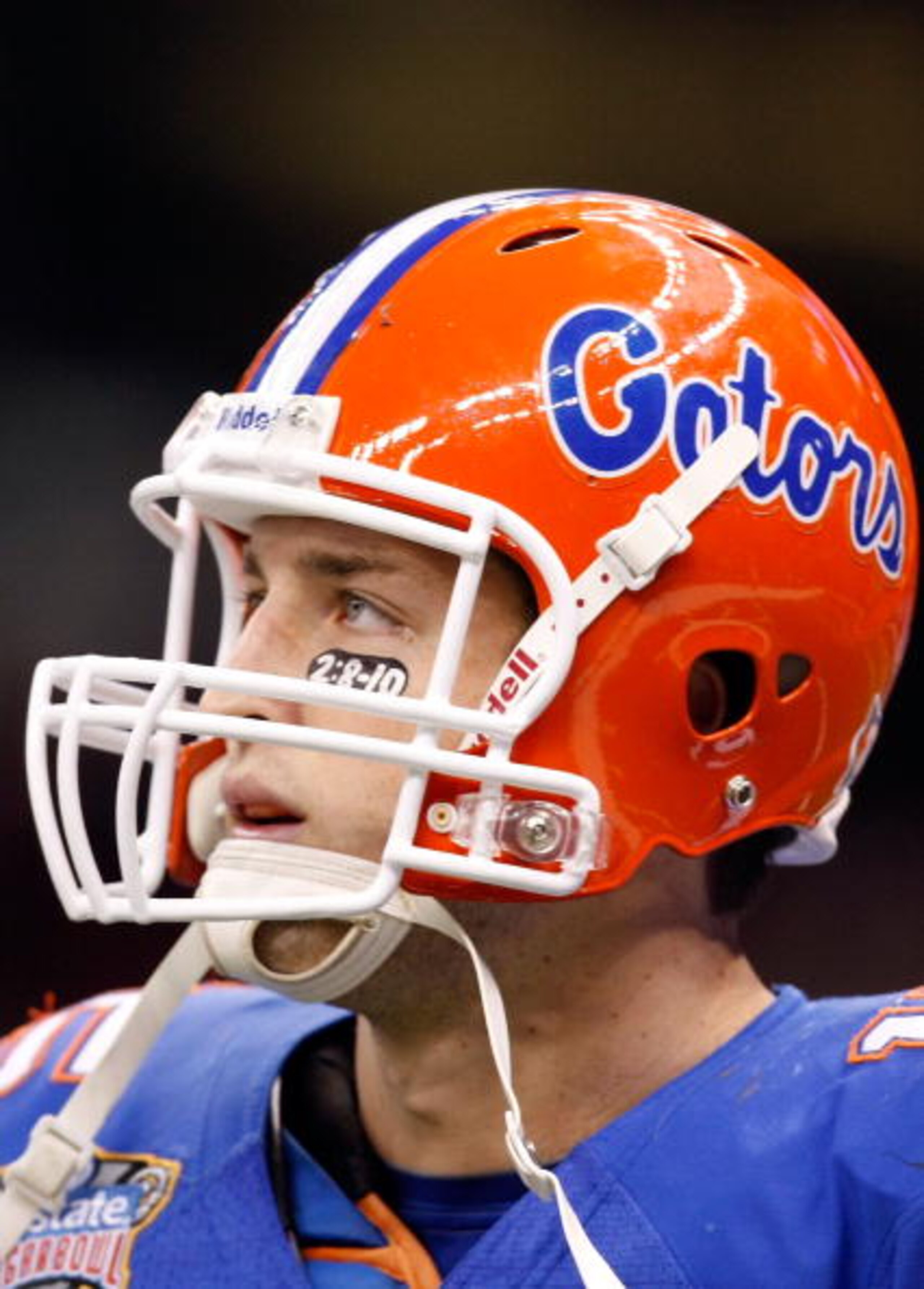 NEW ORLEANS - JANUARY 01: Quarterback Tim Tebow #15 of the Florida Gators stands on the field during the Allstate Sugar Bowl against the Cincinnati Bearcats at the Louisana Superdome on January 1, 2010 in New Orleans, Louisiana. (Photo by Kevin C. Cox/G NEW ORLEANS - JANUARY 01: Quarterback Tim Tebow #15 of the Florida Gators stands on the field during the Allstate Sugar Bowl against the Cincinnati Bearcats at the Louisana Superdome on January 1, 2010 in New Orleans, Louisiana. (Photo by Kevin C. Cox/G