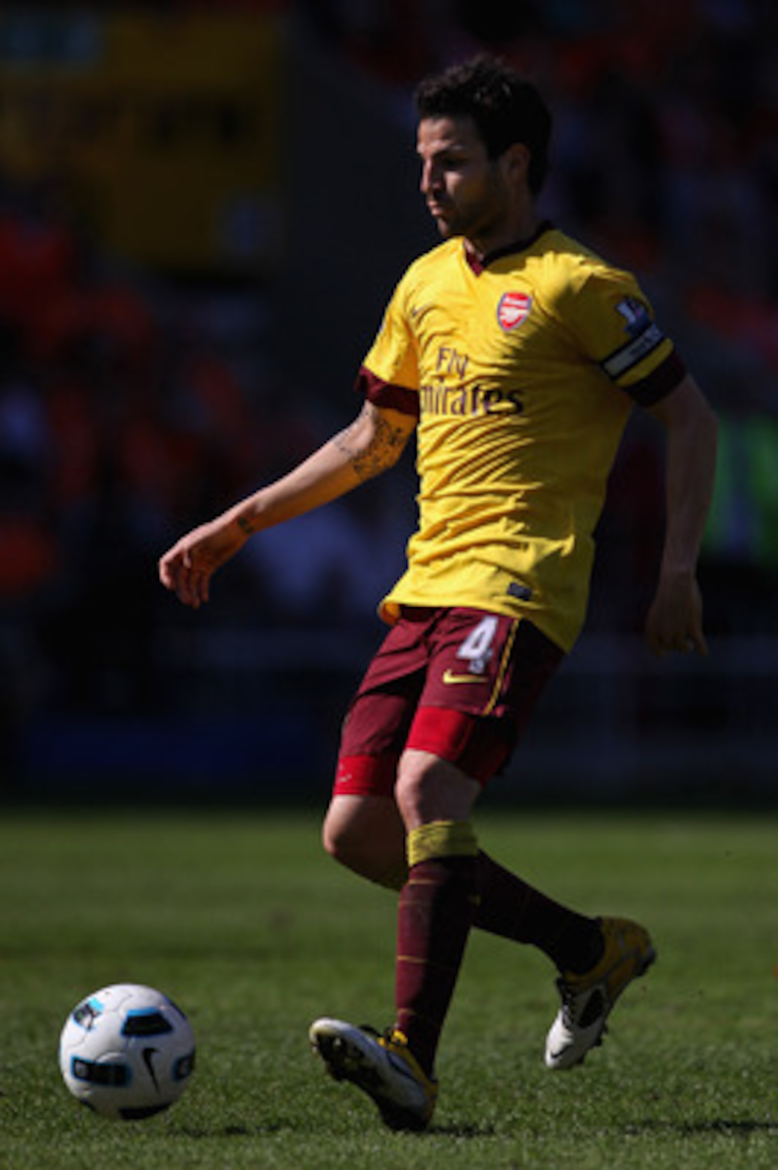 BLACKPOOL, ENGLAND - APRIL 10:  Cesc Fabregas of Arsenal during the Barclays Premier League match between Blackpool and Arsenal at Bloomfield Road on April 10, 2011 in Blackpool, England.  (Photo by Alex Livesey/Getty Images)