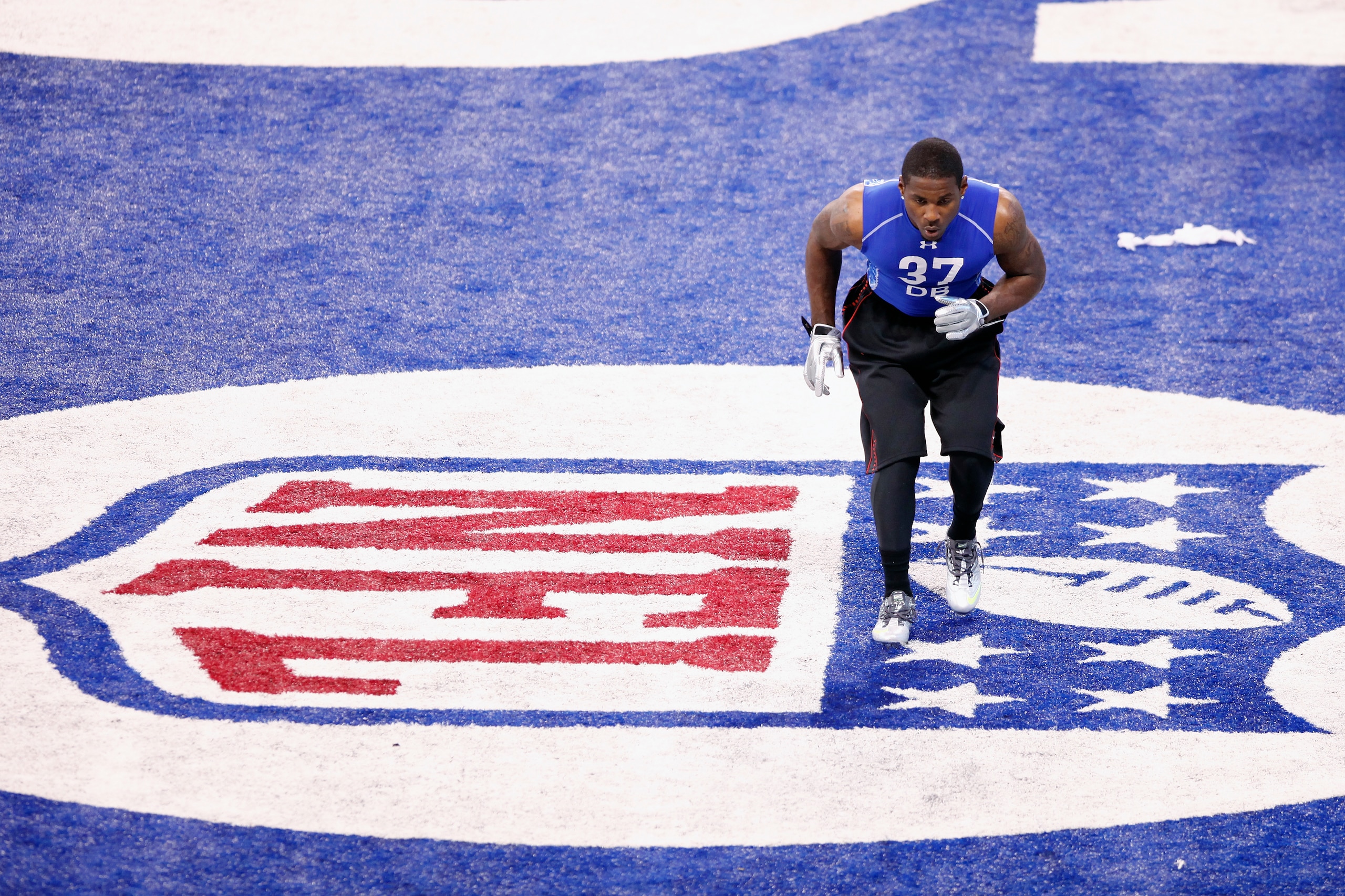INDIANAPOLIS, IN - MARCH 1: Defensive back Patrick Peterson of LSU warms up before running a drill during the 2011 NFL Scouting Combine at Lucas Oil Stadium on February 28, 2011 in Indianapolis, Indiana. (Photo by Joe Robbins/Getty Images) INDIANAPOLIS, IN - MARCH 1: Defensive back Patrick Peterson of LSU warms up before running a drill during the 2011 NFL Scouting Combine at Lucas Oil Stadium on February 28, 2011 in Indianapolis, Indiana. (Photo by Joe Robbins/Getty Images)