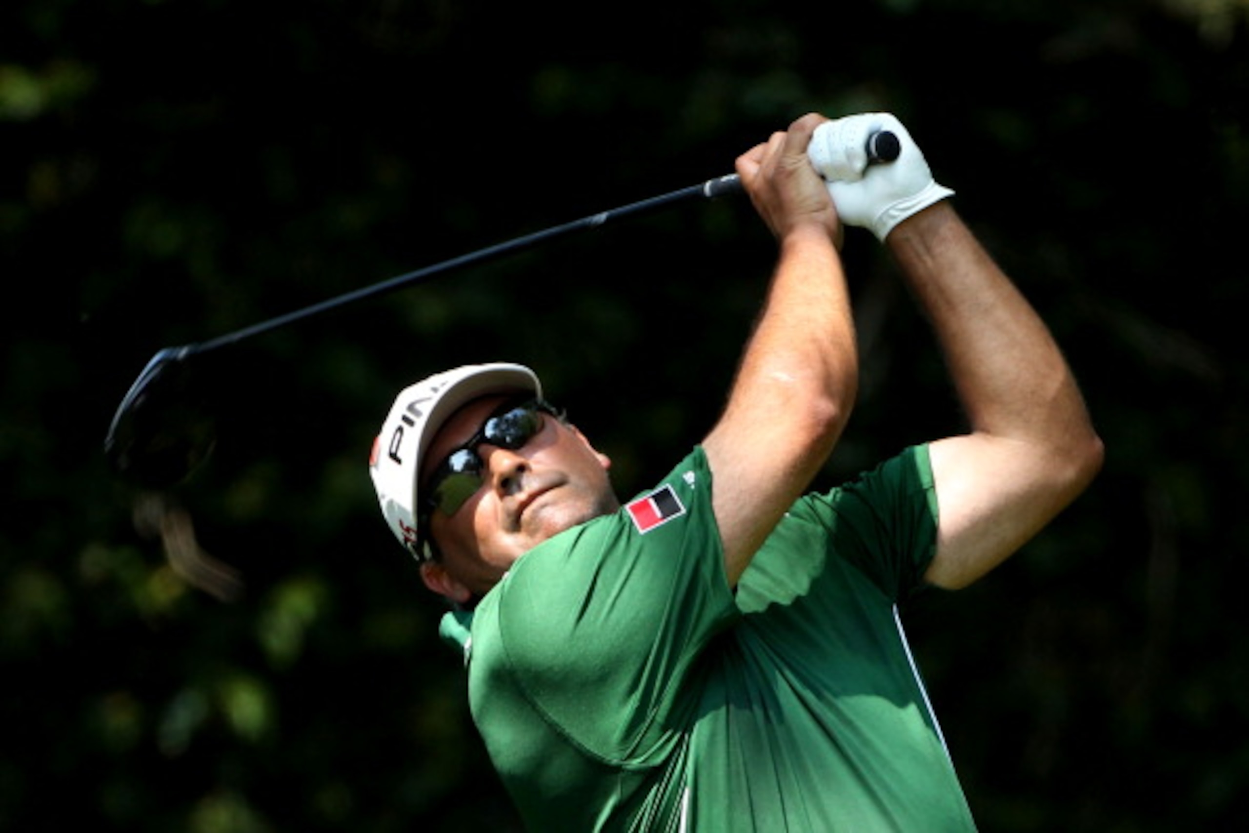 AUGUSTA, GA - APRIL 10: Angel Cabrera of Argentina hits his tee shot on the second hole during the final round of the 2011 Masters Tournament at Augusta National Golf Club on April 10, 2011 in Augusta, Georgia. (Photo by Andrew Redington/Getty Images) AUGUSTA, GA - APRIL 10: Angel Cabrera of Argentina hits his tee shot on the second hole during the final round of the 2011 Masters Tournament at Augusta National Golf Club on April 10, 2011 in Augusta, Georgia. (Photo by Andrew Redington/Getty Images)
