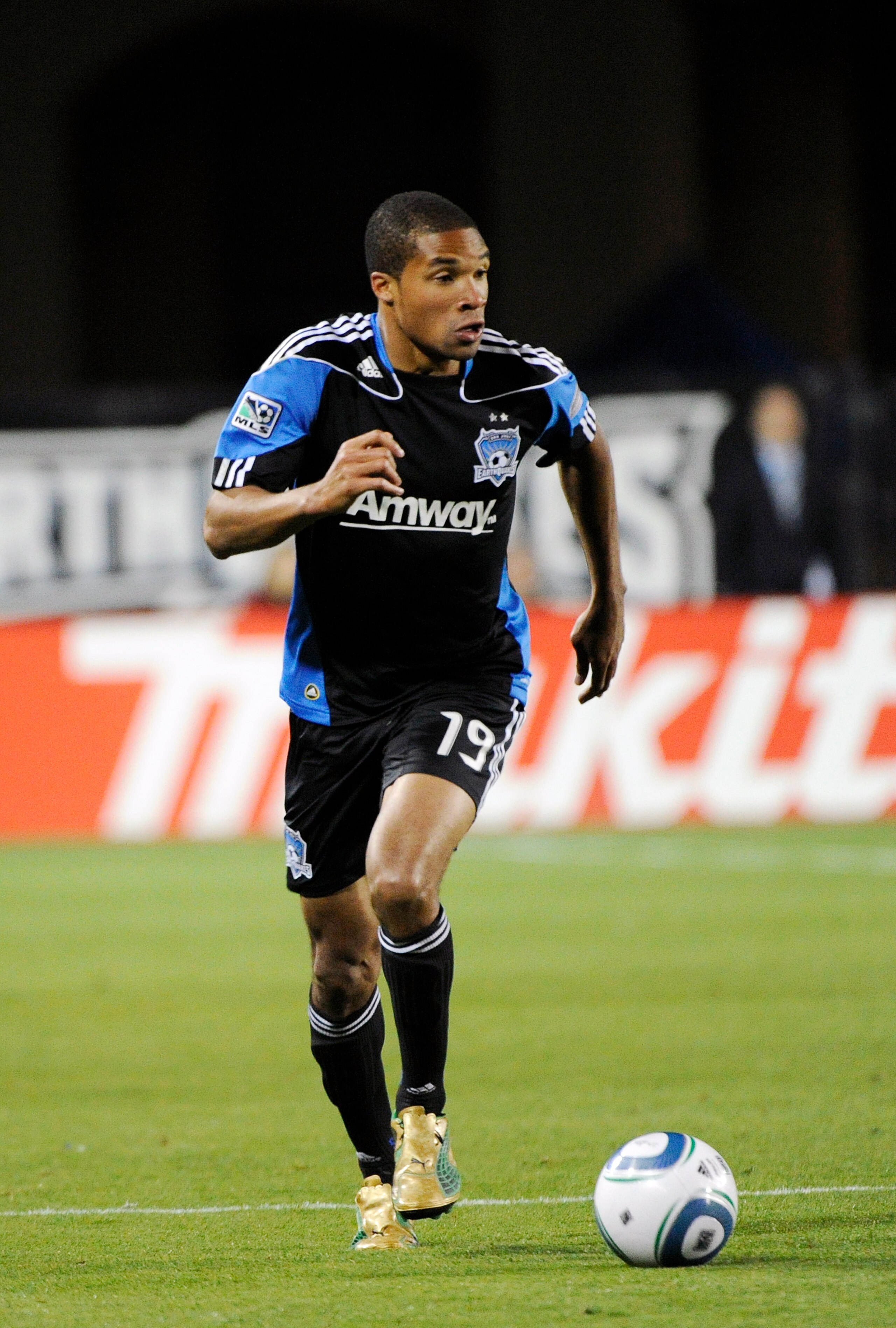 SANTA CLARA, CA - APRIL 9: Ryan Johnson #19 of the San Jose Earthquakes dribbles the ball up field against the Toronto FC during an MLS soccer game at Buck Shaw Stadium April 9, 2011 in Santa Clara, California. The game ended in a 1 to 1 tie. (Photo by Th