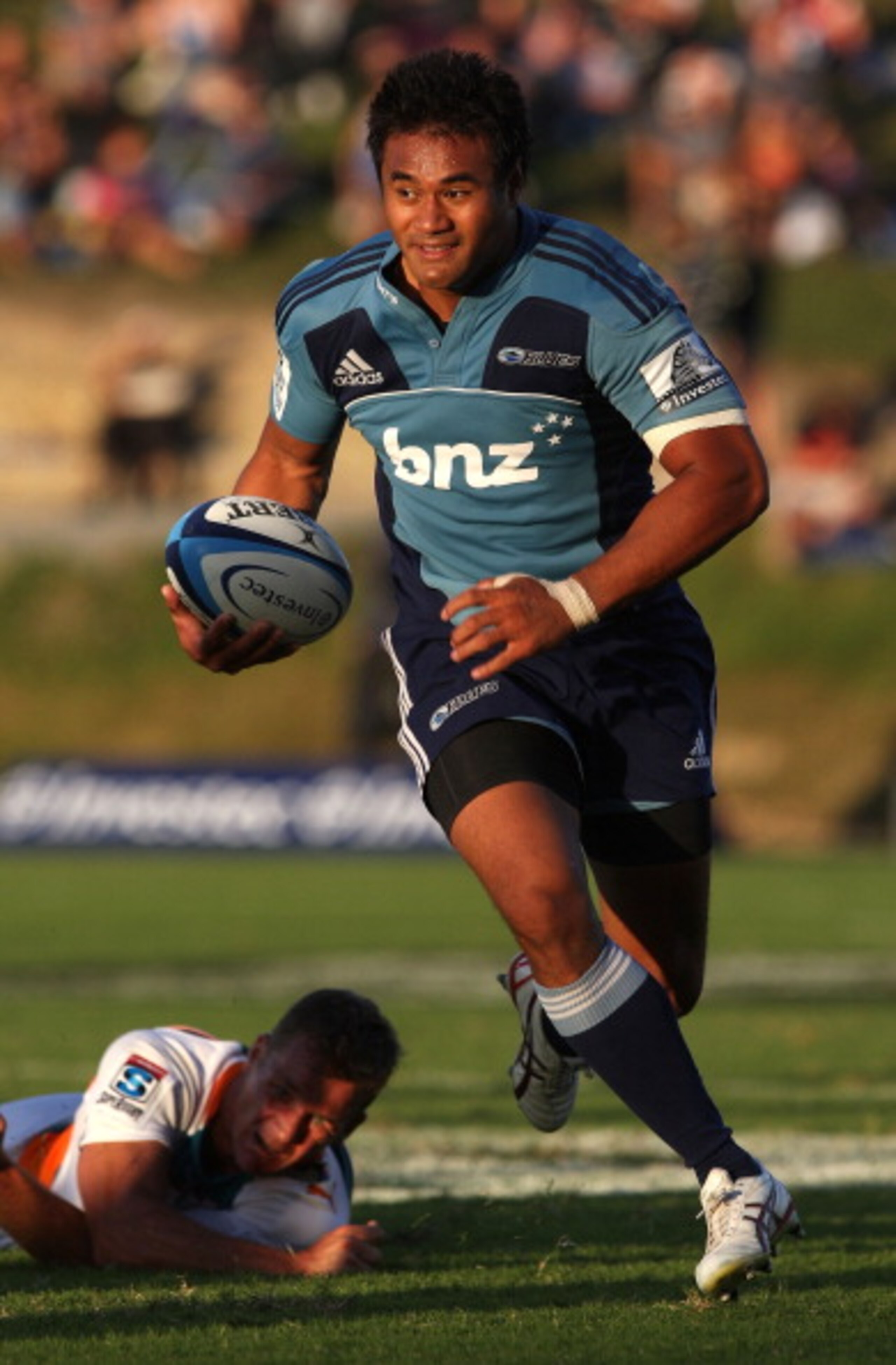 WHANGAREI, NEW ZEALAND - APRIL 02:  Isaia Toeava of the Blues in action during the round seven Super Rugby match between the Blues and the Cheetahs at Toll Stadium on April 2, 2011 in Whangarei, New Zealand.  (Photo by Sandra Mu/Getty Images)