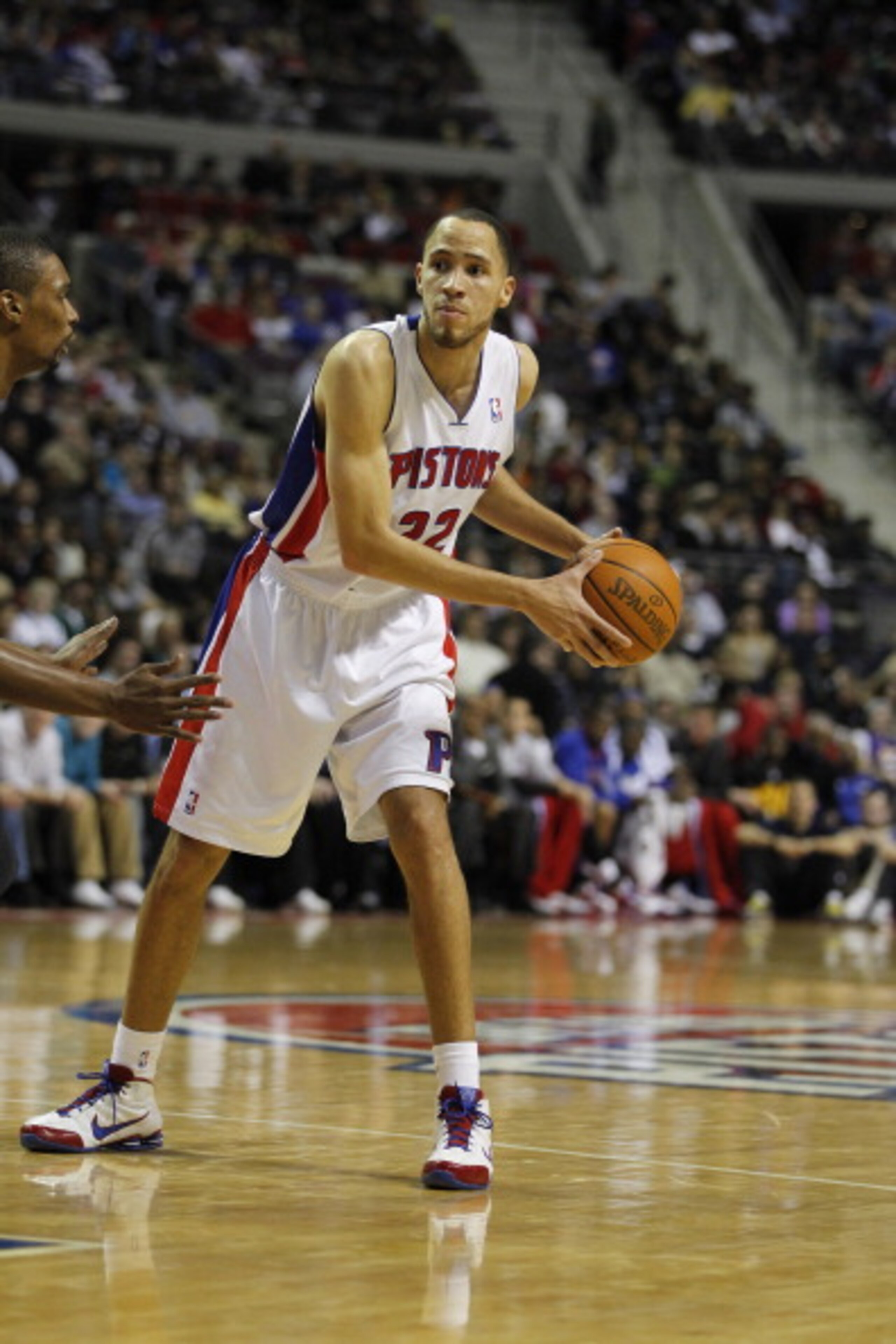 AUBURN HILLS, MI - FEBRUARY 11: Tayshaun Prince #22 of the Detroit Pistons llooks to pass while playing the Miami Heat at The Palace of Auburn Hills on February 11, 2011 in Auburn Hills, Michigan. Miami won the game 106-92. (Photo by Gregory Shamus/Gett AUBURN HILLS, MI - FEBRUARY 11: Tayshaun Prince #22 of the Detroit Pistons llooks to pass while playing the Miami Heat at The Palace of Auburn Hills on February 11, 2011 in Auburn Hills, Michigan. Miami won the game 106-92. (Photo by Gregory Shamus/Gett