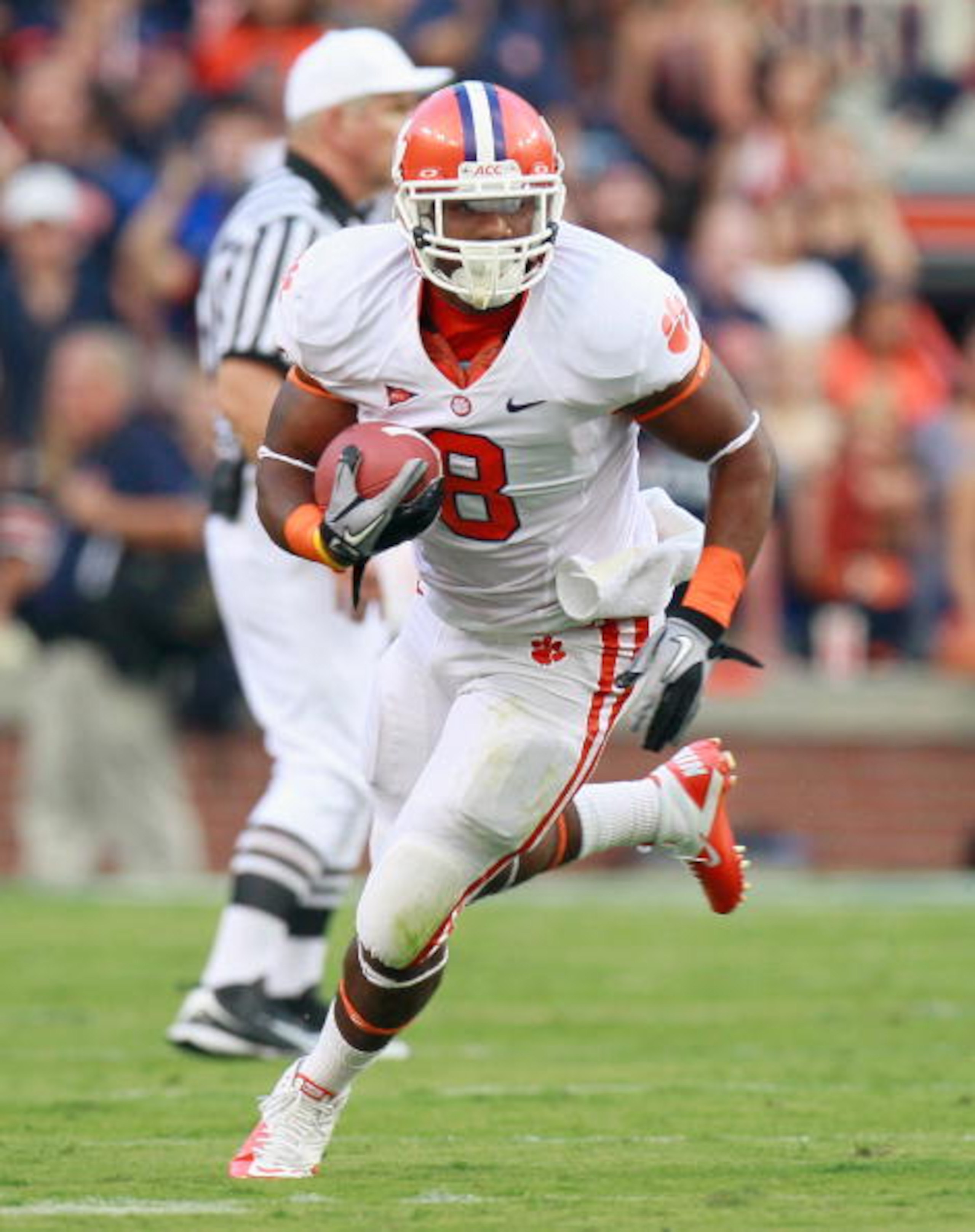 AUBURN, AL - SEPTEMBER 18: Jamie Harper #8 of the Clemson Tigers against the Auburn Tigers at Jordan-Hare Stadium on September 18, 2010 in Auburn, Alabama. (Photo by Kevin C. Cox/Getty Images) AUBURN, AL - SEPTEMBER 18: Jamie Harper #8 of the Clemson Tigers against the Auburn Tigers at Jordan-Hare Stadium on September 18, 2010 in Auburn, Alabama. (Photo by Kevin C. Cox/Getty Images)