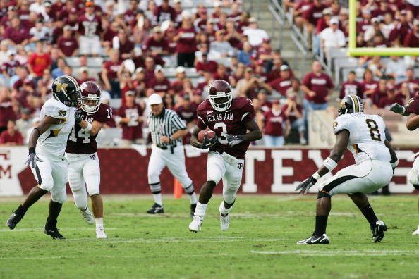 COLLEGE STATION, TX - OCTOBER 14:  Running back Mike Goodson #3 of the Texas A&M Aggies runs with the ball against the Missouri Tigers at Kyle Field on October 14, 2006 in College Station, Texas. Texas A&M won 25-19. (Photo by Ronald Martinez/Getty Images