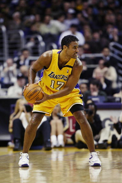 LOS ANGELES - FEBRUARY 25:  Rick Fox #17 of the Los Angeles Lakers looks to pass during the NBA game against the Los Angeles Clippers at Staples Center on February 25, 2003 in Los Angeles, California.  The Lakers won 109-98.  NOTE TO USER: User expressly