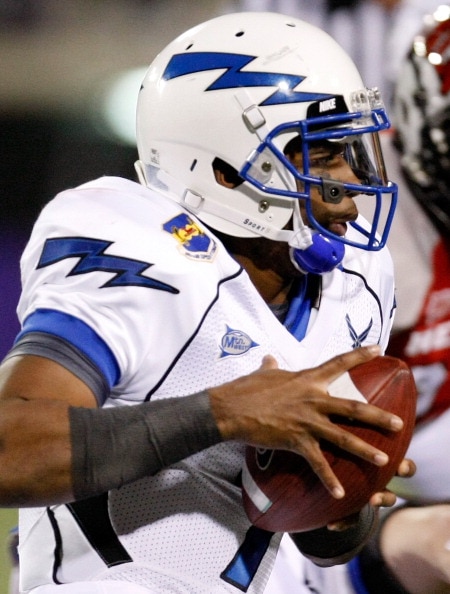 LAS VEGAS - NOVEMBER 18:  Quarterback Tim Jefferson Jr. #7 of the Air Force Falcons runs for yardage against the UNLV Rebels during their game at Sam Boyd Stadium November 18, 2010 in Las Vegas, Nevada. Air Force won 35-20.  (Photo by Ethan Miller/Getty I