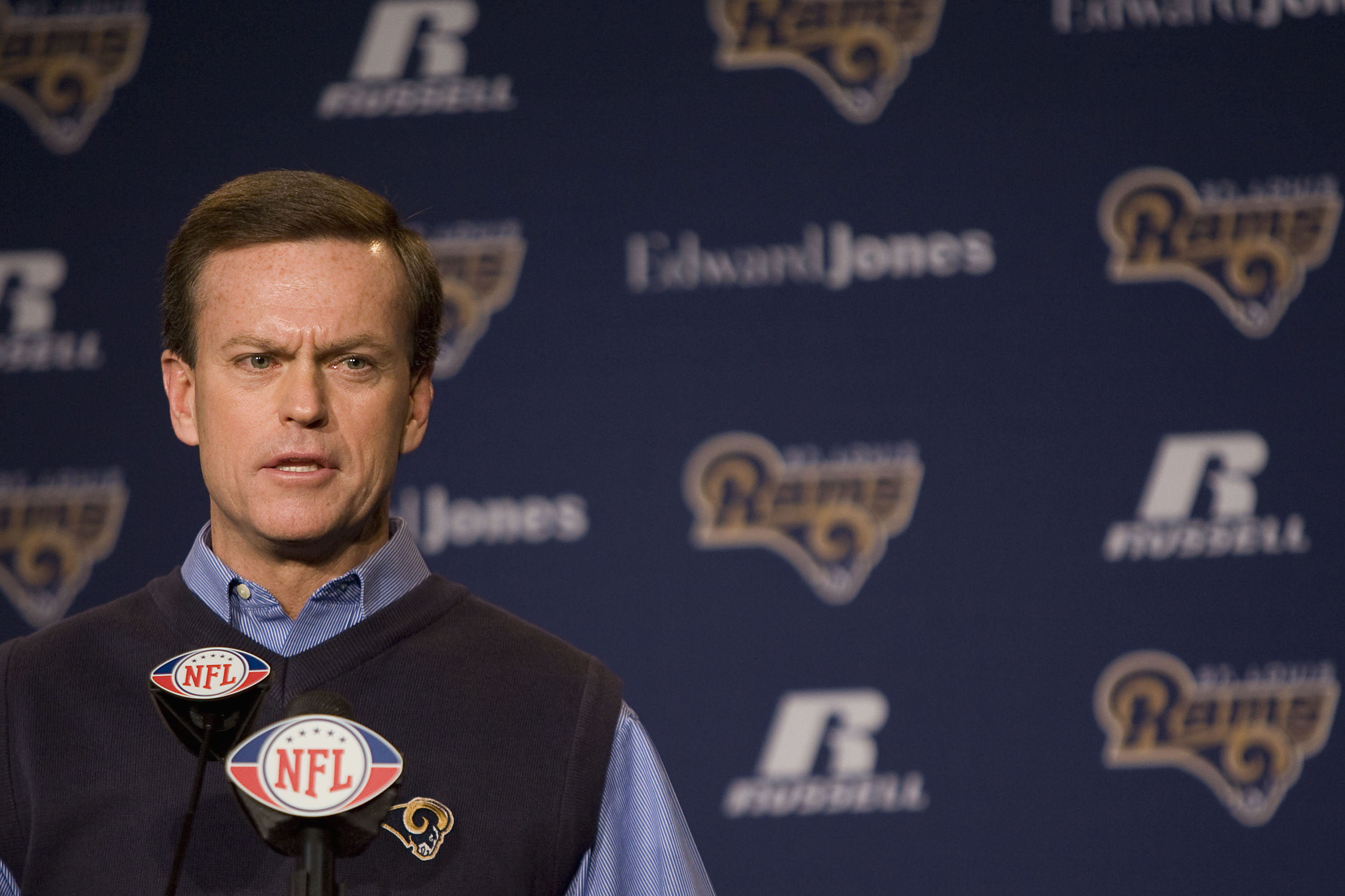 ST. LOUIS, MO. - JANUARY 19: St. Louis Rams' general manager Billy Devaney introduces newly appointed head coach Steve Spagnuolo during a press conference on January 19, 2009 at the Russell Training Center in St. Louis, Missouri.  (Photo by Dilip Vishwana