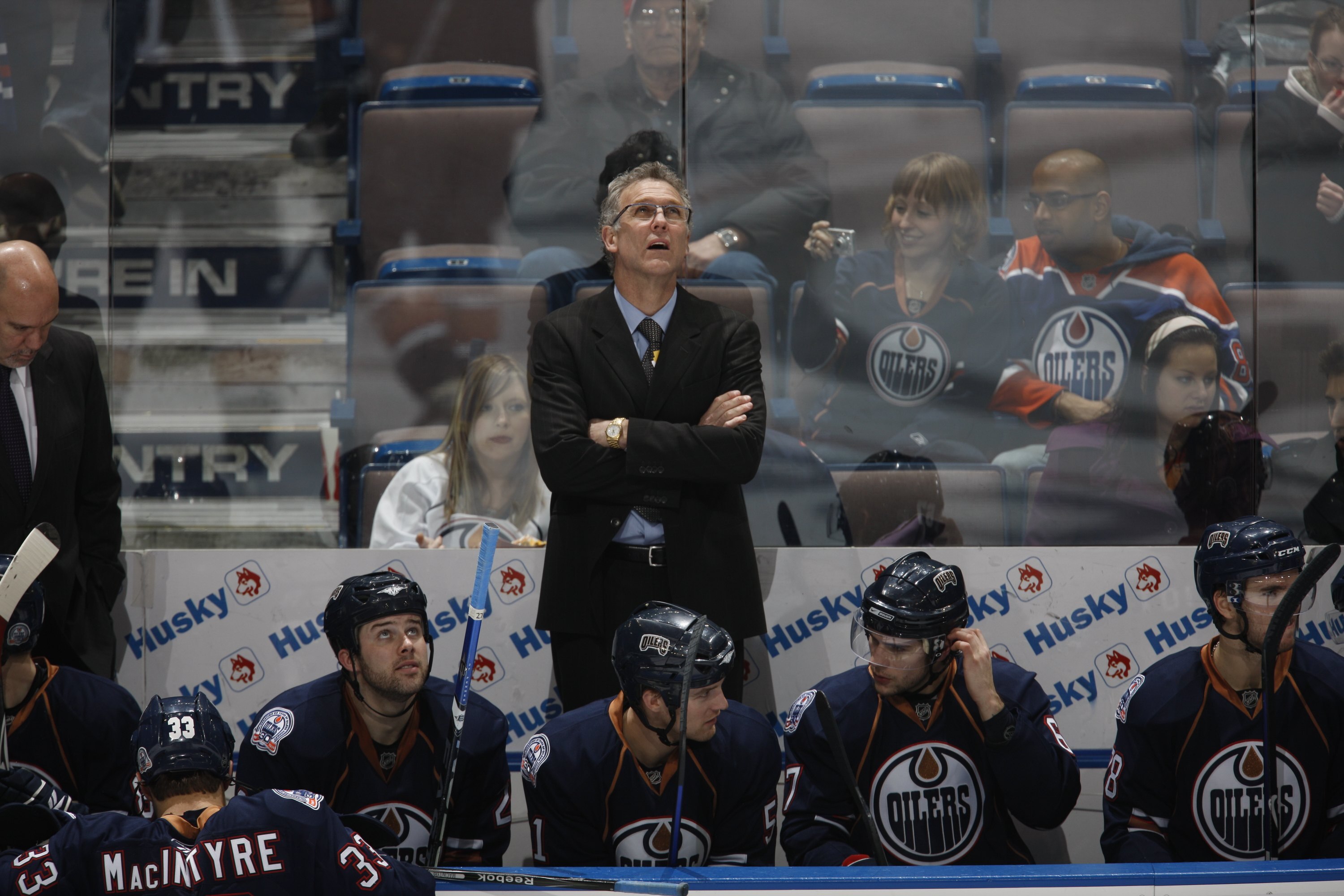EDMONTON, CANADA - JANUARY 11: Head Coach Craig MacTavish of the Edmonton Oilers looks up at the scoreboard against the St. Louis Blues on January 11, 2009 at Rexall Place in Edmonton, Alberta, Canada. (Photo by Dale MacMillan/Getty Images)