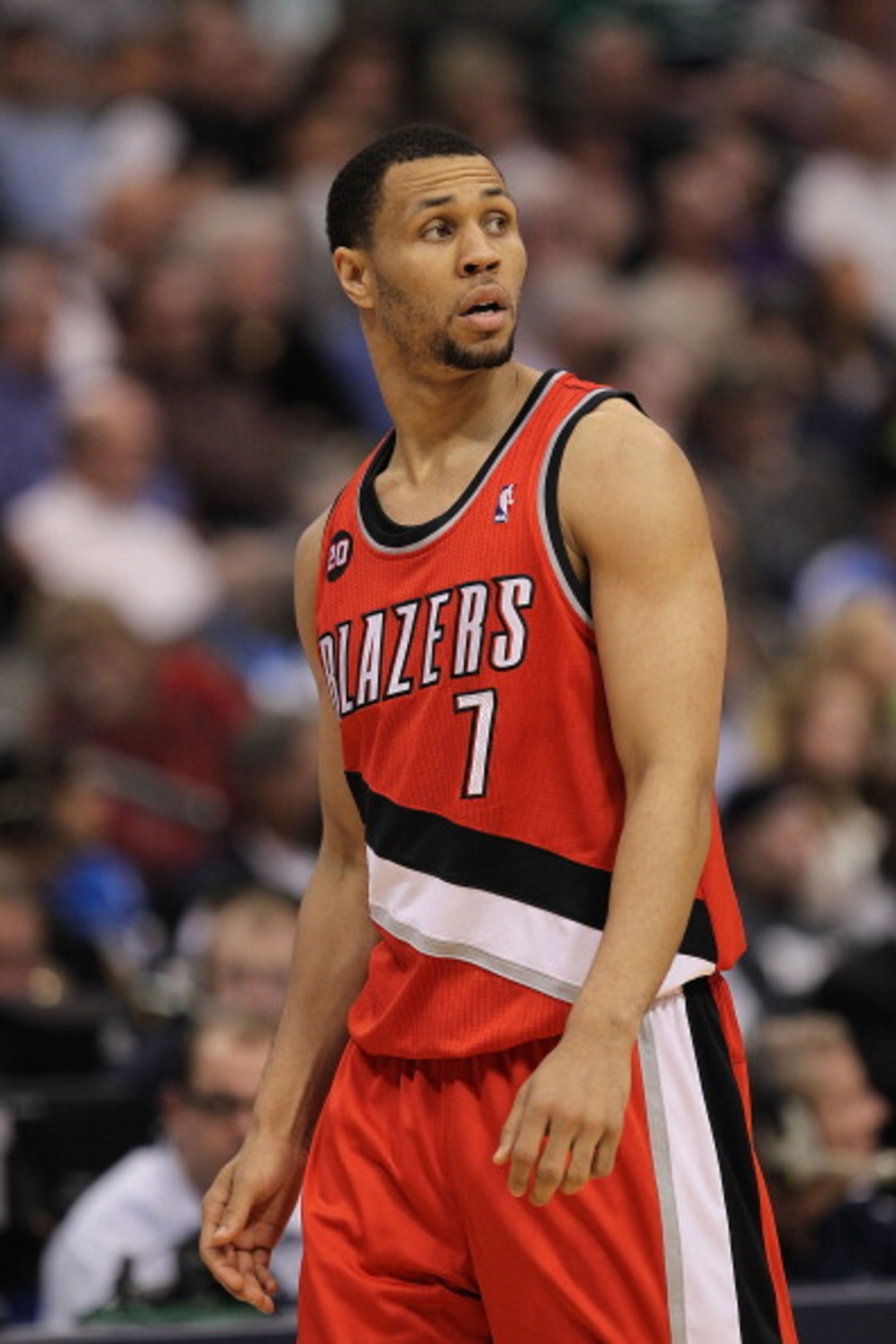 DALLAS, TX - DECEMBER 15: Guard Brandon Roy #7 of the Portland Trail Blazers at American Airlines Center on December 15, 2010 in Dallas, Texas. NOTE TO USER: User expressly acknowledges and agrees that, by downloading and or using this photograph, User DALLAS, TX - DECEMBER 15: Guard Brandon Roy #7 of the Portland Trail Blazers at American Airlines Center on December 15, 2010 in Dallas, Texas. NOTE TO USER: User expressly acknowledges and agrees that, by downloading and or using this photograph, User