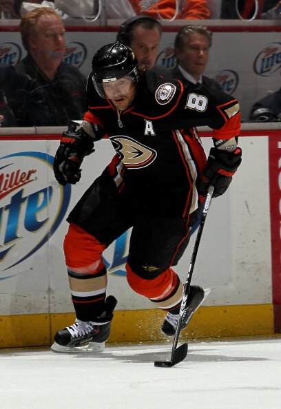 ANAHEIM, CA - APRIL 08:  Teemu Selanne #8 of the Anaheim Ducks controls the puck against the Los Angeles King at Honda Center on April 8, 2011 in Anaheim, California. The Ducks won 2-1 to clinch a berth in the playoffs.  (Photo by Stephen Dunn/Getty Image