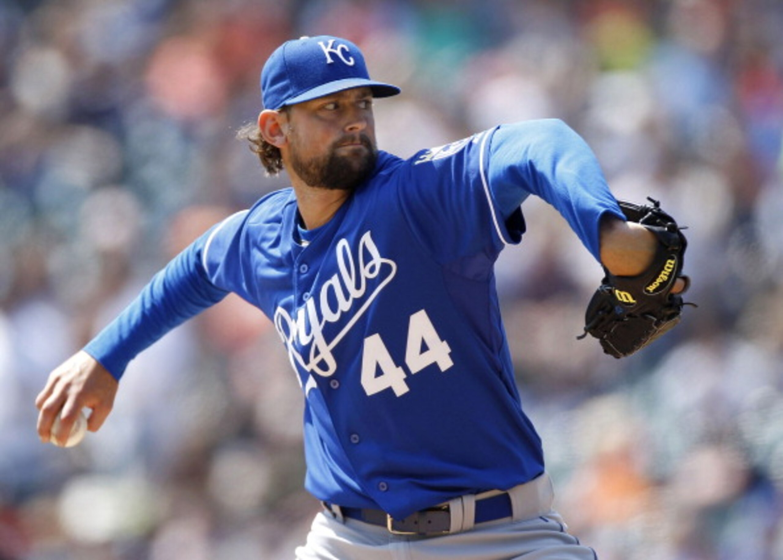 DETROIT, MI - APRIL 10:  Luke Hochevar #44 of the Kansas City Royals throws a pitch while playing the Detroit Tigers at Comerica Park on April 10, 2011 in Detroit, Michigan.  (Photo by Gregory Shamus/Getty Images)