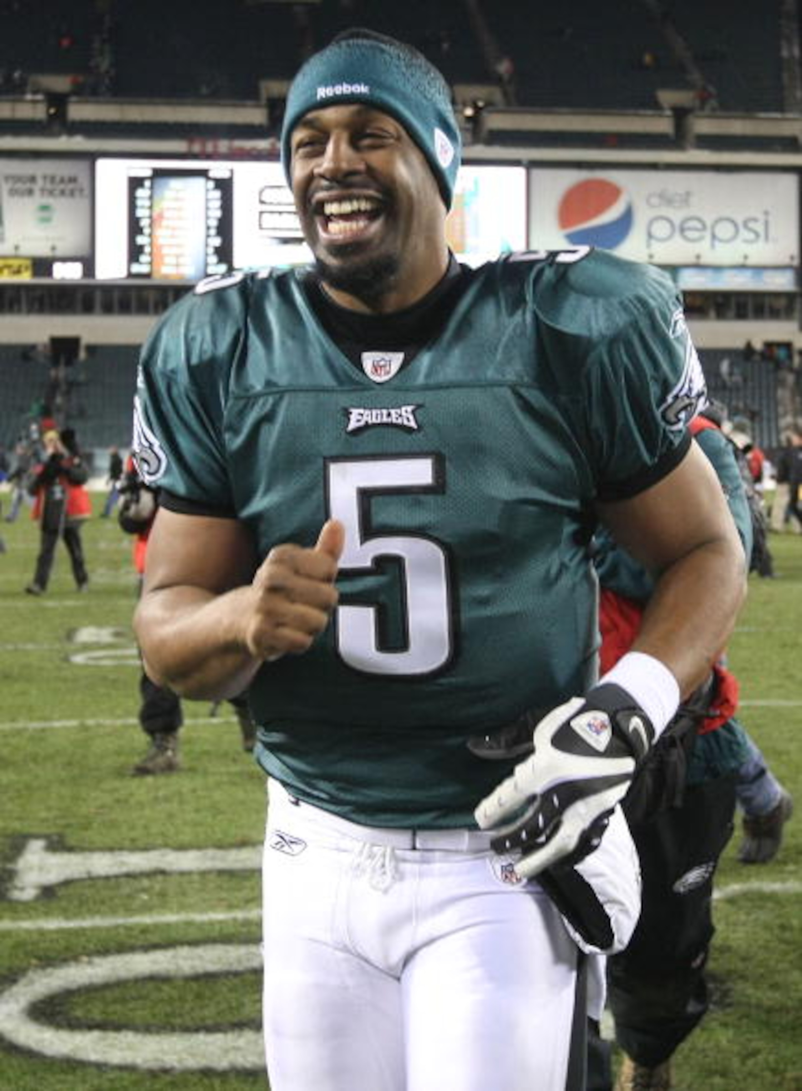 PHILADELPHIA - DECEMBER 20: Donovan McNabb #5 of the Philadelphia Eagles runs from the field after defeating the San Francisco 49ers at Lincoln Financial Field on December 20, 2009 in Philadelphia, Pennsylvania. (Photo by Nick Laham/Getty Images) PHILADELPHIA - DECEMBER 20: Donovan McNabb #5 of the Philadelphia Eagles runs from the field after defeating the San Francisco 49ers at Lincoln Financial Field on December 20, 2009 in Philadelphia, Pennsylvania. (Photo by Nick Laham/Getty Images)