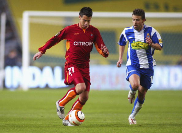 BARCELONA, SPAIN - MARCH 11: Luis Garc'a of Espanyol and Jorge of Celta in action during the match between RCD Espanyol and Celta de Vigo, of La Liga, on March 2006, played at the Lluis Companys stadium in Barcelona, Spain. (Photo by Luis Bagu/Getty Image