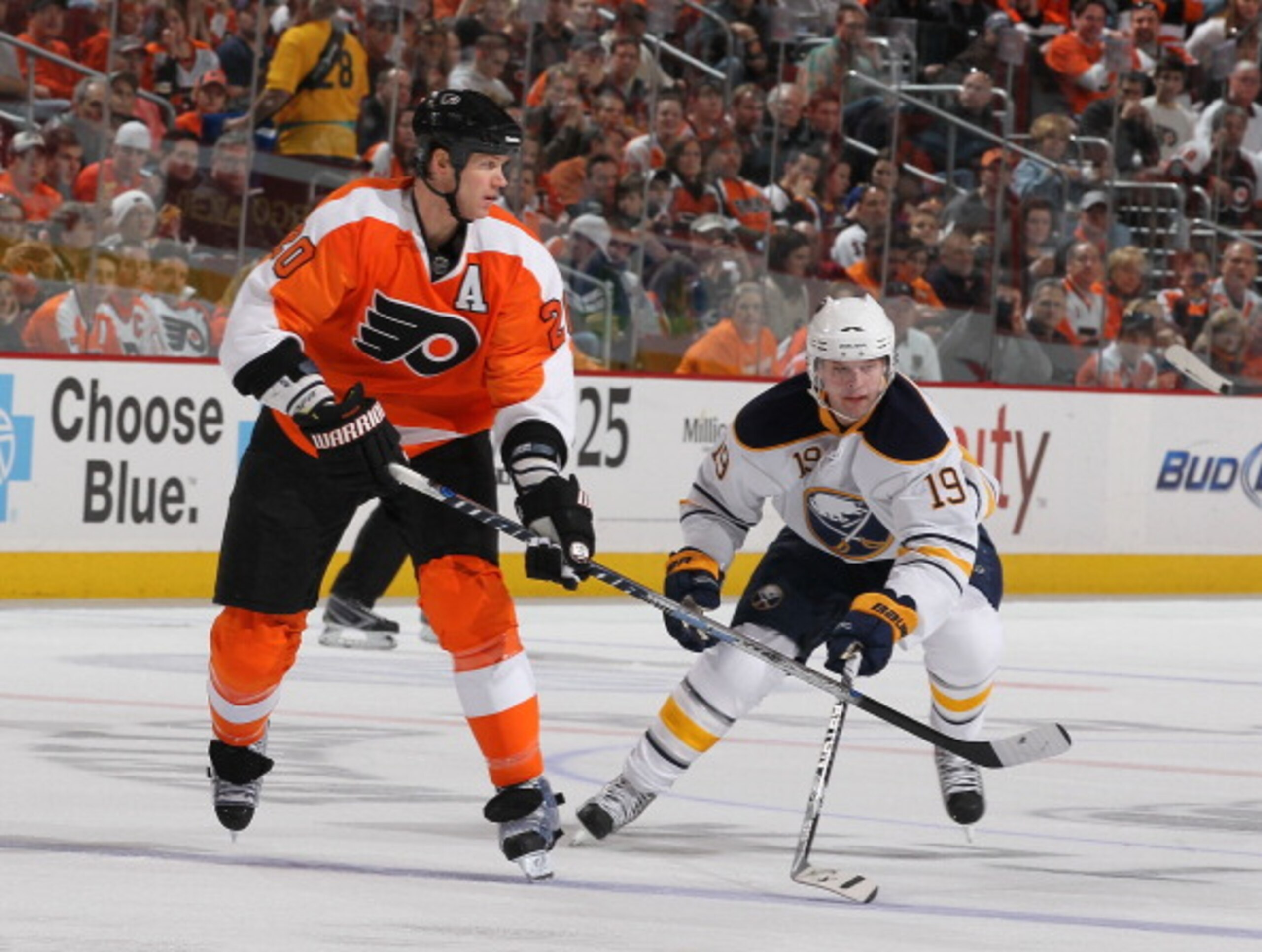 PHILADELPHIA - MARCH 05: Tim Connolly #19 of the Buffalo Sabres and Chris Pronger #20 of The Philadelphia Flyers during their game on March 5, 2011 at The Wells Fargo Center in Philadelphia, Pennsylvania. (Photo by Al Bello/Getty Images) PHILADELPHIA - MARCH 05: Tim Connolly #19 of the Buffalo Sabres and Chris Pronger #20 of The Philadelphia Flyers during their game on March 5, 2011 at The Wells Fargo Center in Philadelphia, Pennsylvania. (Photo by Al Bello/Getty Images)
