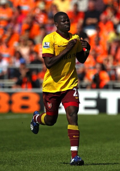 BLACKPOOL, ENGLAND - APRIL 10:  Emmanuel Eboue of Arsenal celebrates after scoring his goal during the Barclays Premier League match between Blackpool and Arsenal at Bloomfield Road on April 10, 2011 in Blackpool, England.  (Photo by Alex Livesey/Getty Im