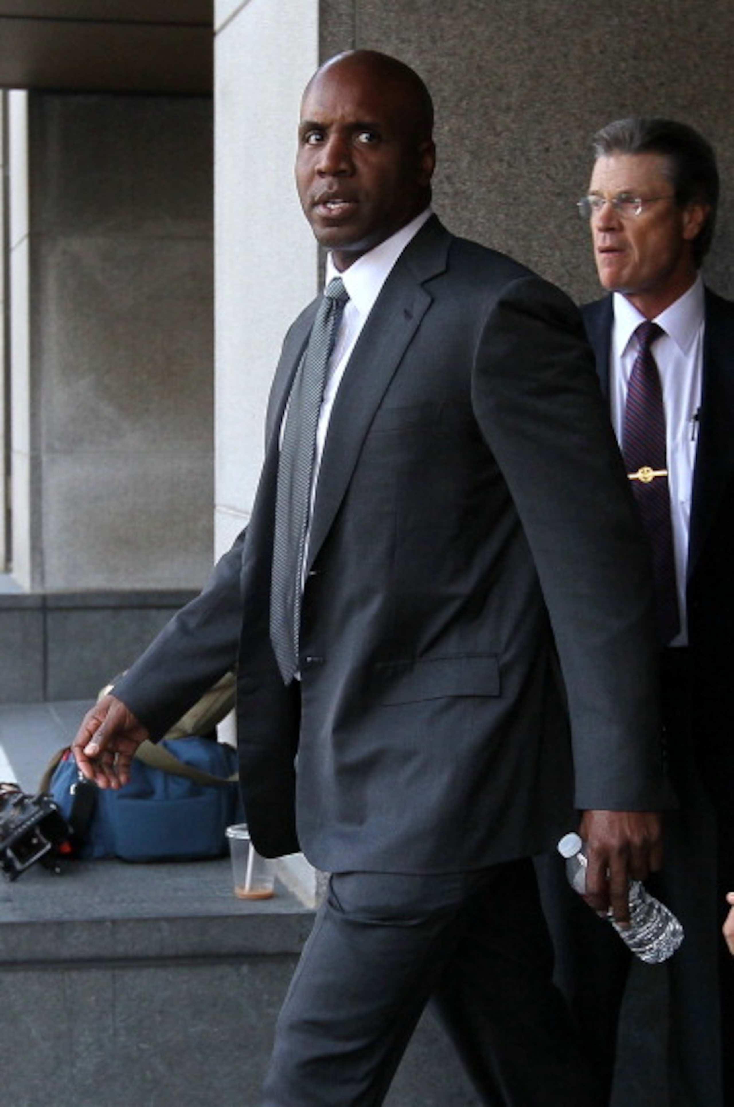SAN FRANCISCO, CA - MARCH 29:  Former Major League Baseball player Barry Bonds leaves federal court at the end of the day on March 29, 2011 in San Francisco, California. Barry Bonds' perjury trial accusing him of lying to a grand jury about his use of per