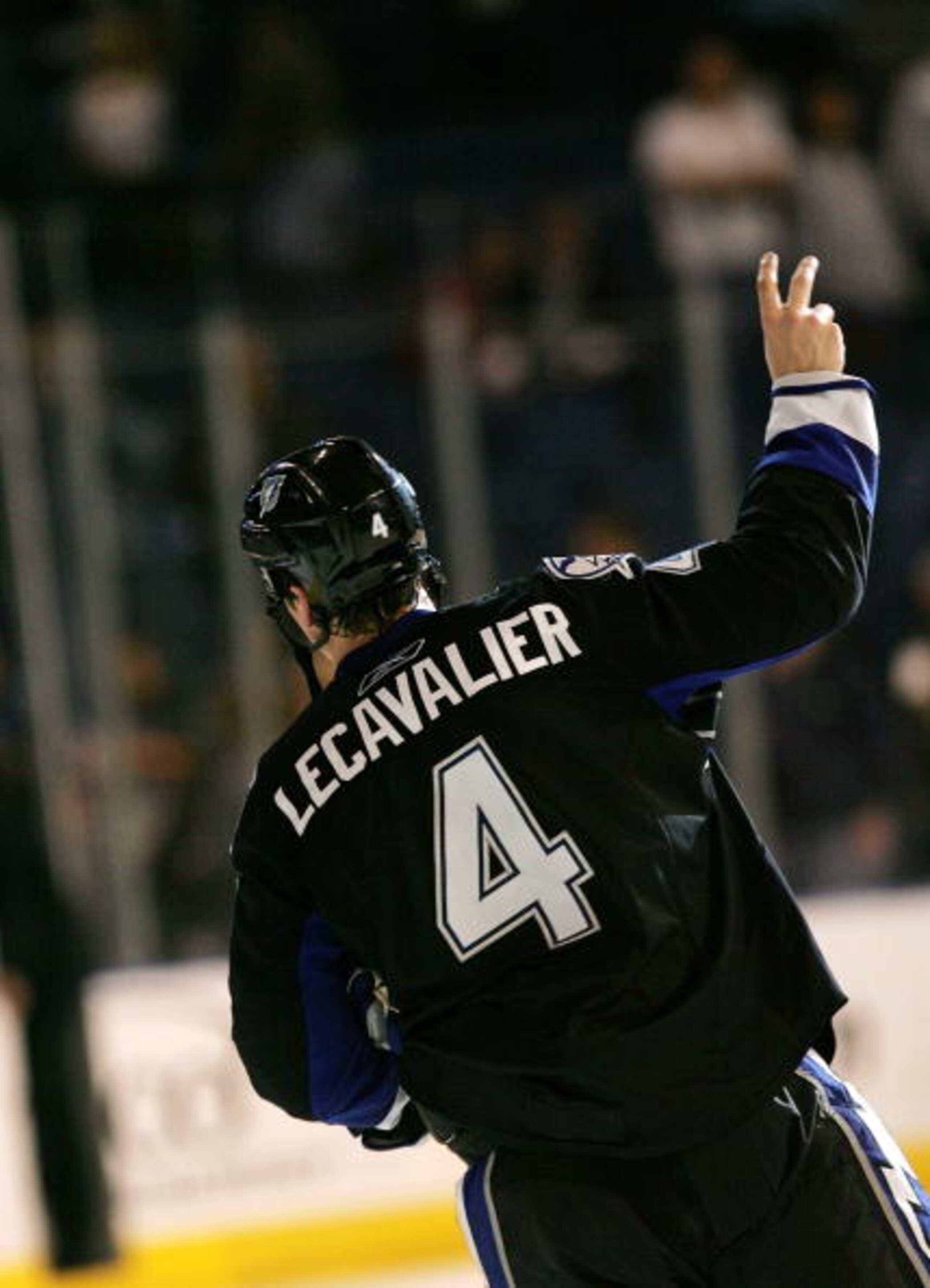 TAMPA, FL - FEBRUARY 12: Vincent Levcavalier #4 of the Tampa Bay Lightning salutes the crowd following his 3-2 win over the Montreal Canadiens at the St. Pete Times Forum on February 12, 2008 in Tampa, Florida. (Photo by Bruce Bennett/Getty Images) TAMPA, FL - FEBRUARY 12: Vincent Levcavalier #4 of the Tampa Bay Lightning salutes the crowd following his 3-2 win over the Montreal Canadiens at the St. Pete Times Forum on February 12, 2008 in Tampa, Florida. (Photo by Bruce Bennett/Getty Images)