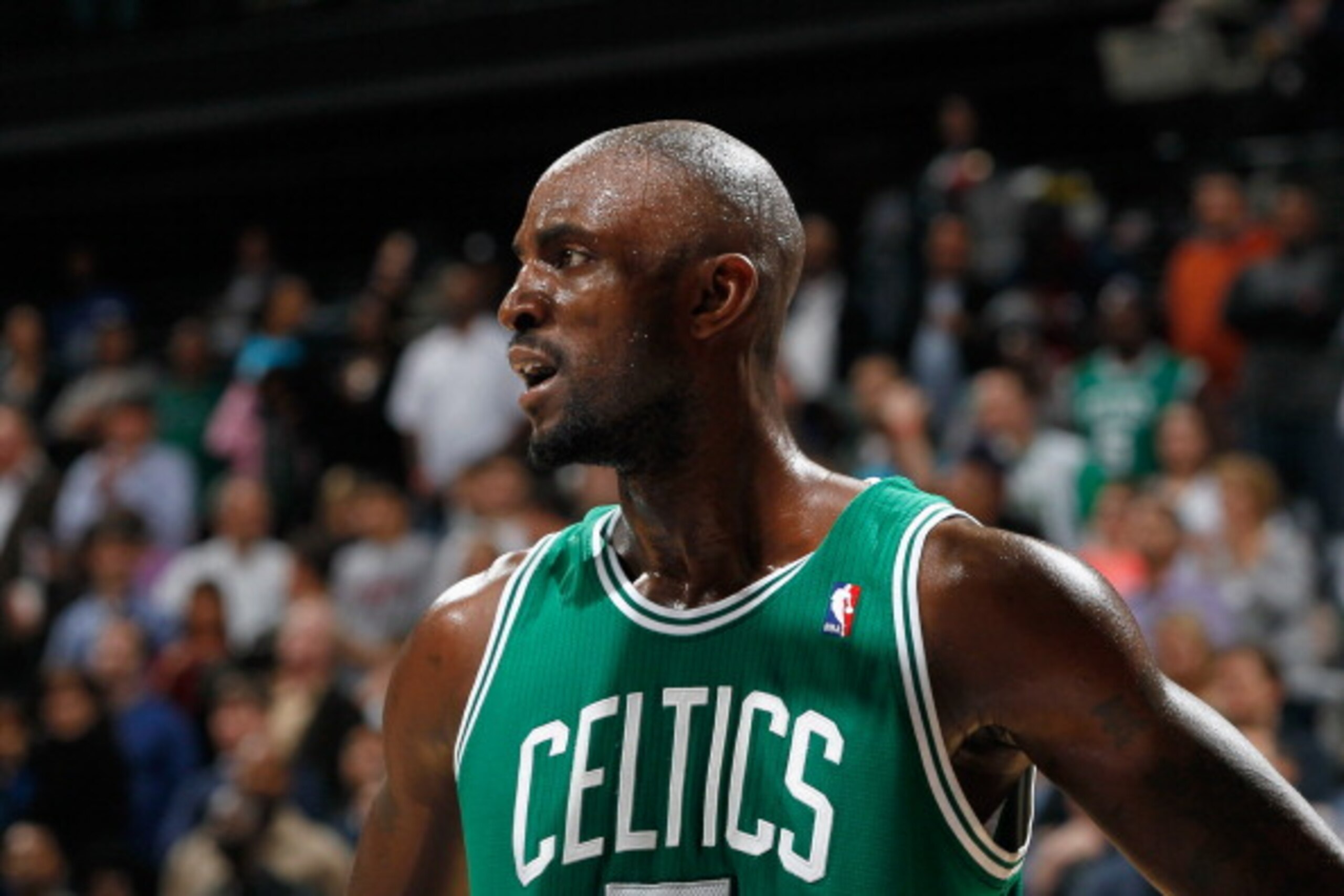 ATLANTA, GA - APRIL 01: Kevin Garnett #5 of the Boston Celtics against the Atlanta Hawks at Philips Arena on April 1, 2011 in Atlanta, Georgia. NOTE TO USER: User expressly acknowledges and agrees that, by downloading and/or using this Photograph, user ATLANTA, GA - APRIL 01: Kevin Garnett #5 of the Boston Celtics against the Atlanta Hawks at Philips Arena on April 1, 2011 in Atlanta, Georgia. NOTE TO USER: User expressly acknowledges and agrees that, by downloading and/or using this Photograph, user