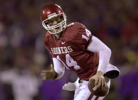 2 Dec 2000: Quarterback Josh Heupel #14 of the Oklahoma Sooners carries the ball in for a touchdown against th Kansas State Wildcats during the Big 12 Championship Game at Arrowhead Stadium in Kansas City, Missouri. Oklahoma won 27-24. DIGITAL IMAGE. Mand