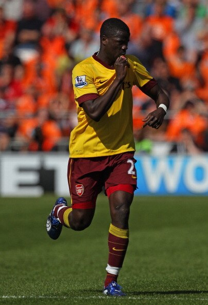 BLACKPOOL, ENGLAND - APRIL 10:  Emmanuel Eboue of Arsenal celebrates after scoring his goal during the Barclays Premier League match between Blackpool and Arsenal at Bloomfield Road on April 10, 2011 in Blackpool, England.  (Photo by Alex Livesey/Getty Im
