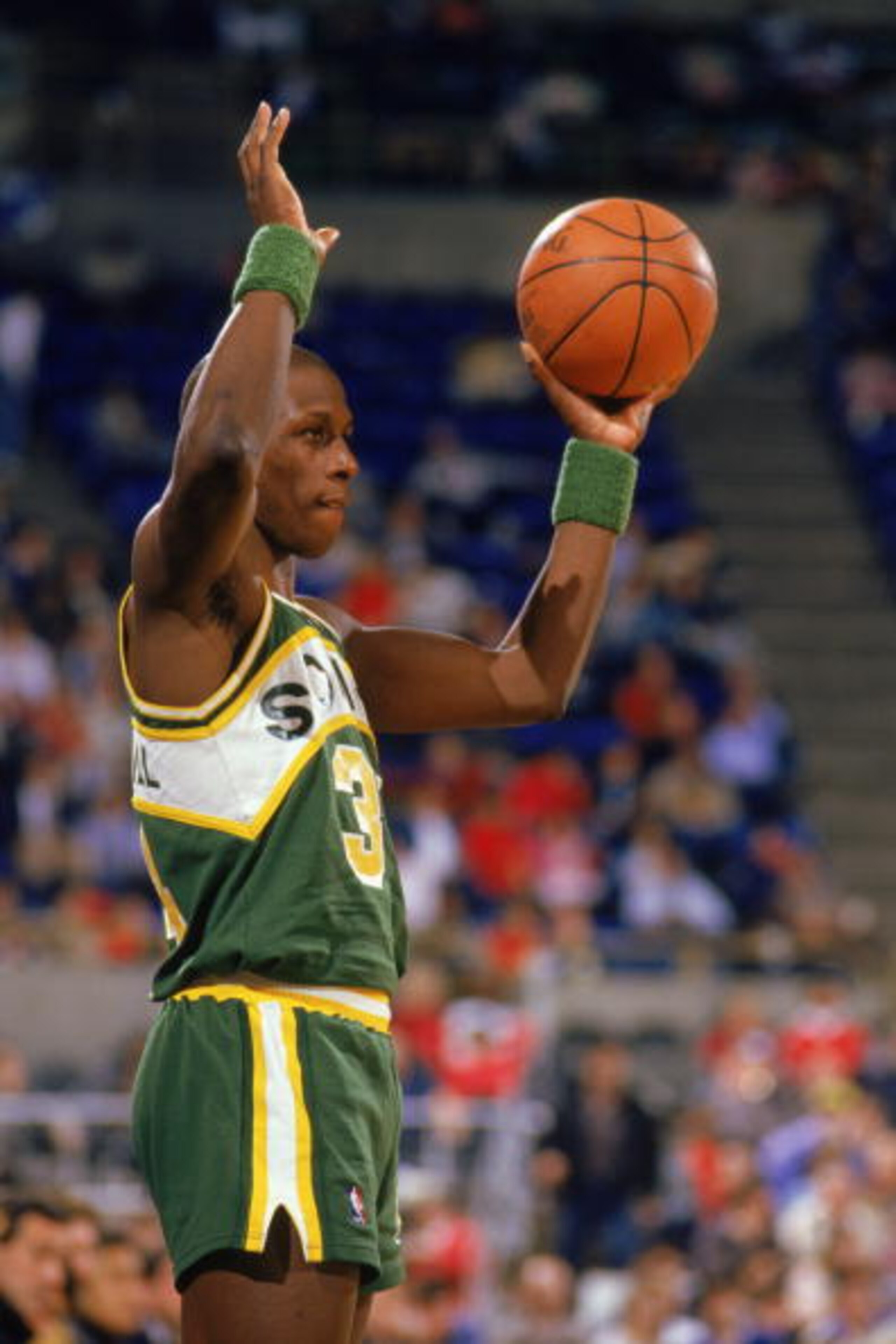 1987: Xavier McDaniel #34 of the Seattle Supersonics looks to inbound the ball during a game in the 1987-1988 NBA season. (Photo by Otto Greule Jr/Getty Images) 1987: Xavier McDaniel #34 of the Seattle Supersonics looks to inbound the ball during a game in the 1987-1988 NBA season. (Photo by Otto Greule Jr/Getty Images)